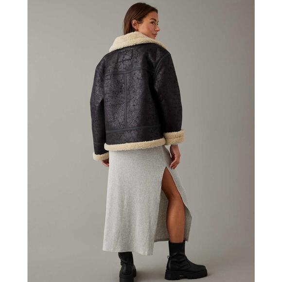 AE Oversized Vegan Shearling Moto Jacket Women’s Sz Large - Picture 2 of 10